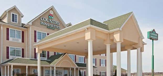 Photo of Country Inn & Suites
