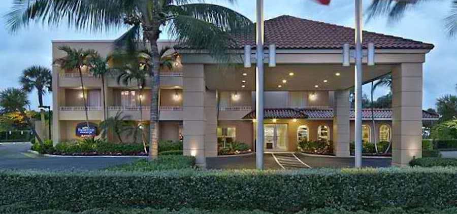 Photo of Fairfield Inn & Suites Palm Beach