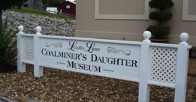 coal miner's daughter museum tours