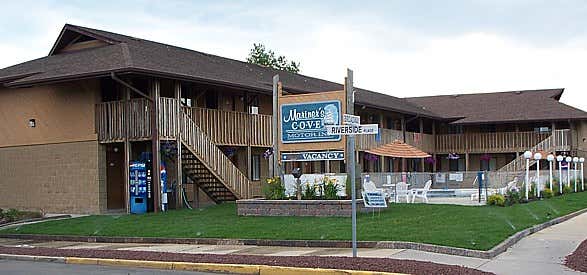 Photo of Mariner's Cove Motor Inn