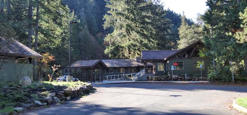 Photo of Zigzag Ranger Station