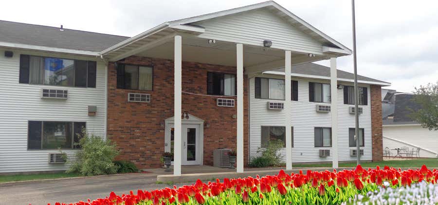 Photo of Elizabeth Inn and Convention Center Plover