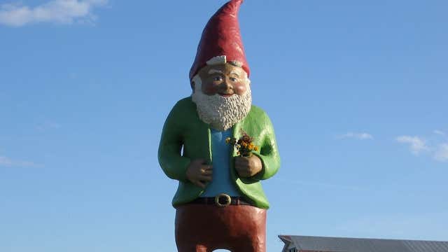Chomsky The Giant Garden Gnome Kerhonkson Ny Roadtrippers