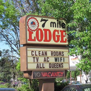 Seven Mile Lodge