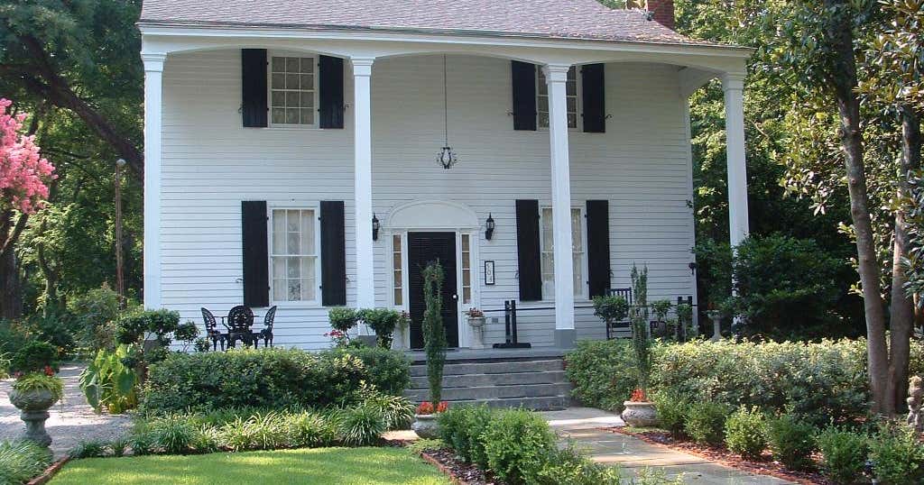 Breeden Inn Bed & Breakfast, Roadtrippers