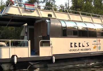 Photo of Ebel's Voyageur Houseboats