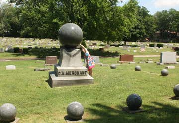 Photo of World War II Memorial at Marion Cemetery