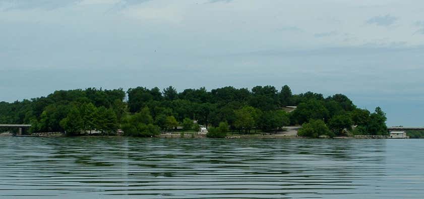 Photo of Grand lake/Twin Bridges