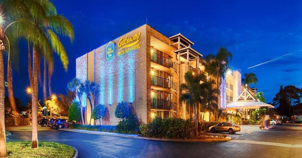 Spark by hilton sarasota siesta key gateway sarasota roadtrippers