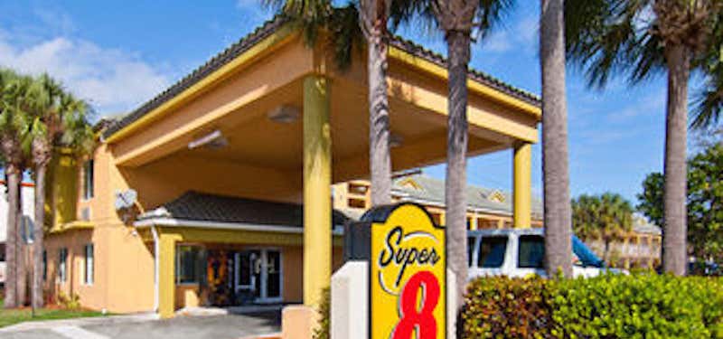 Photo of Super 8 by Wyndham Dania/Fort Lauderdale Arpt
