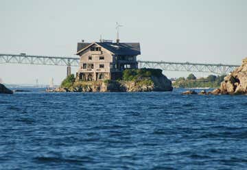 Photo of Clingstone: House on the Rock