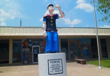 Photo of Popeye statue