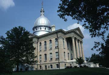 Photo of Macoupin County Courthouse