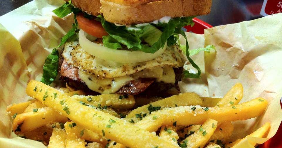 Chunky's Burgers & More, San Antonio Roadtrippers