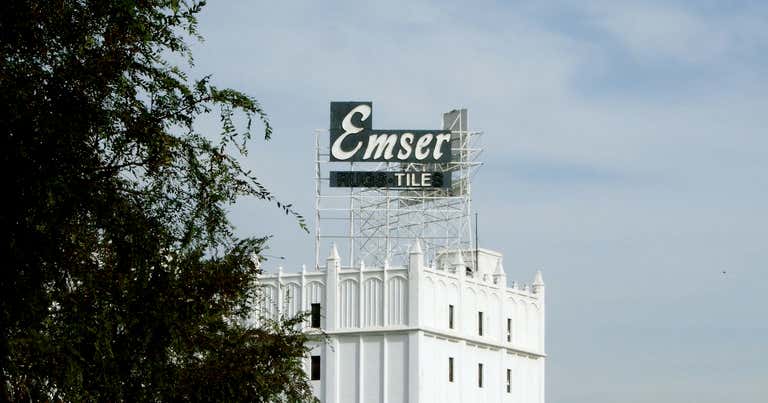 Emser Tile Building, Los Angeles Roadtrippers