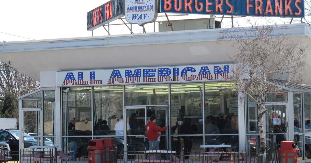 AllAmerican Burgers, Massapequa Roadtrippers