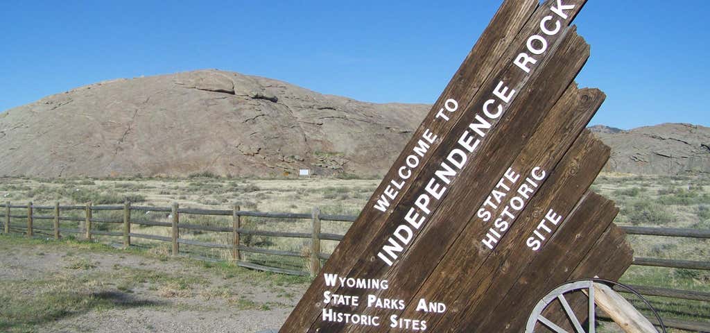 Photo of Independence Rock