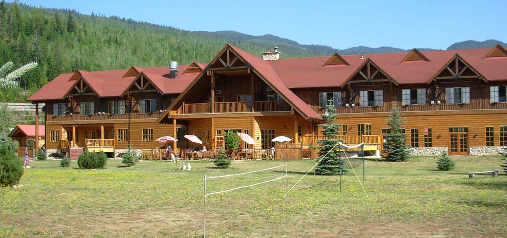 Photo of Glacier House Resort