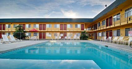 Econo Lodge Buttonwillow, Buttonwillow Roadtrippers