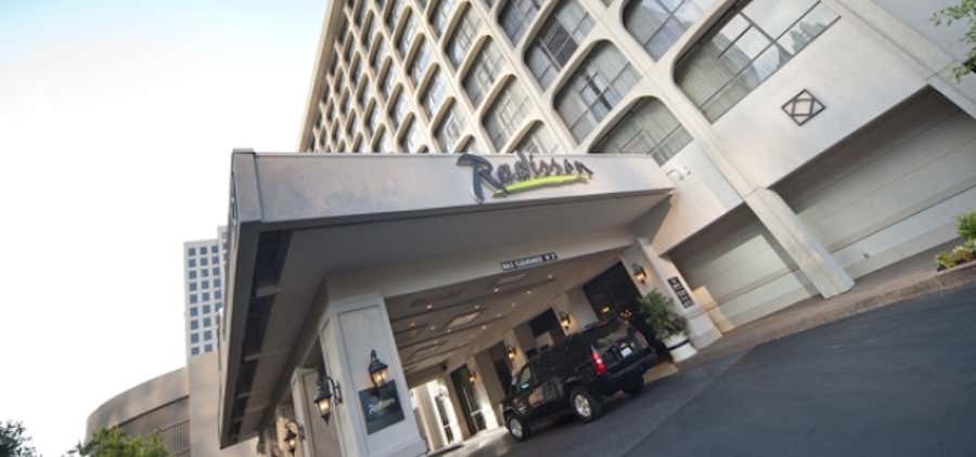 Photo of Radisson Hotel & Suites Austin Downtown