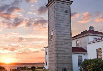 Photo of Beavertail Lighthouse