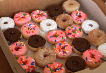 Photo of Lipsmeyers Daylight Donuts