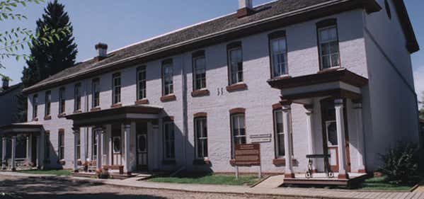 Photo of Fort Totten Trail Historic Inn