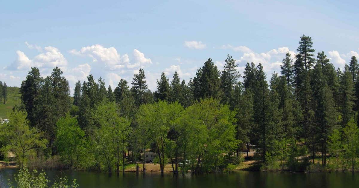 Leader Lake Campground, Okanogan Roadtrippers
