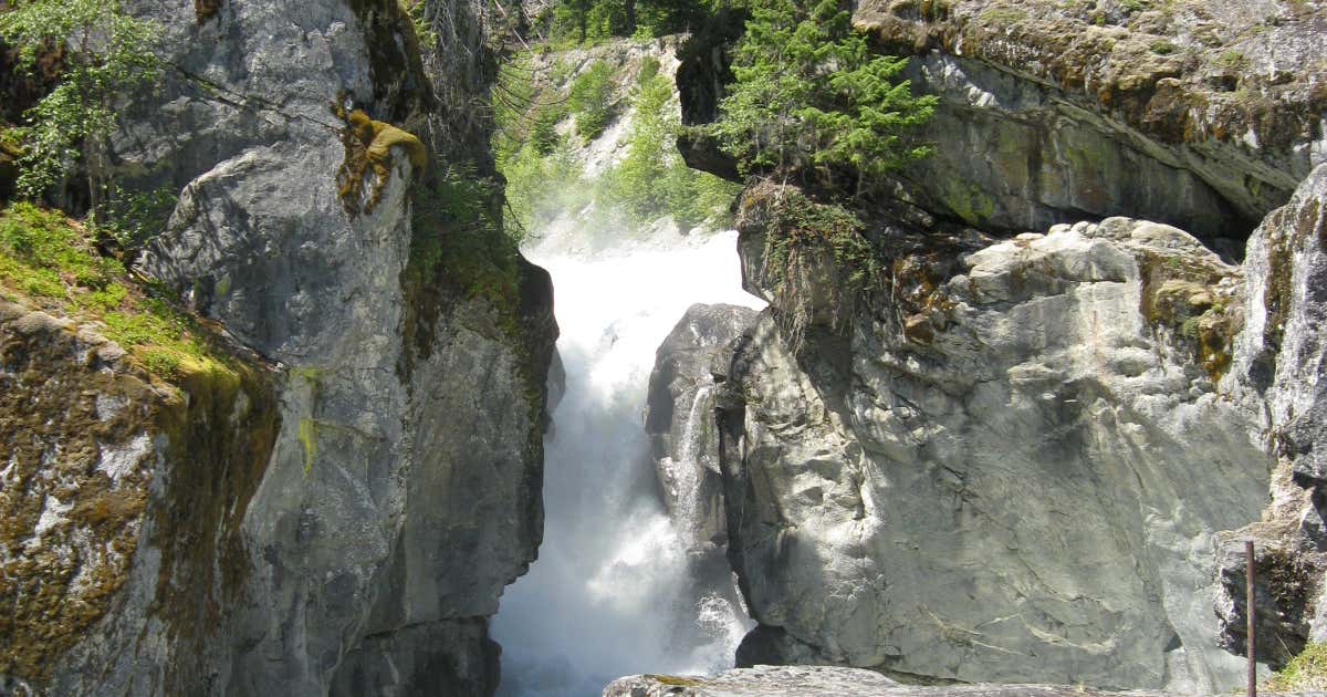 nairn falls provincial park whistler