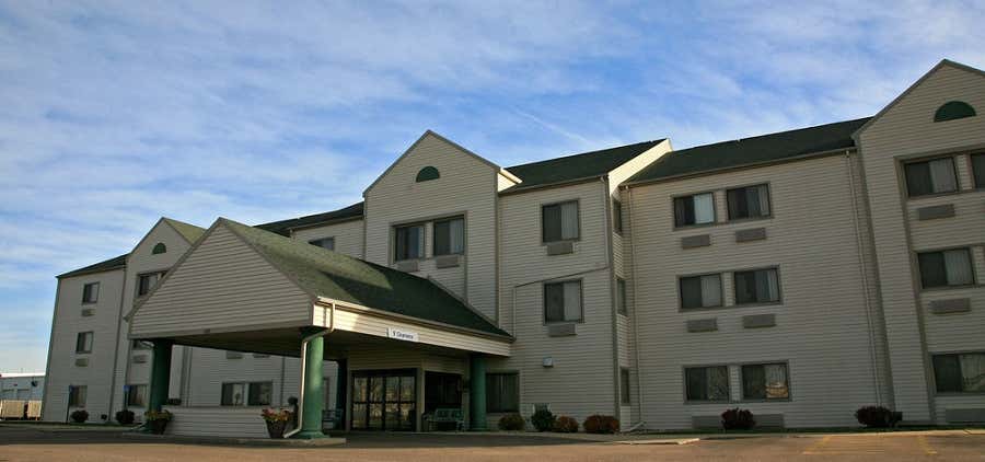 Photo of New Victorian Inn & Suites Sioux City