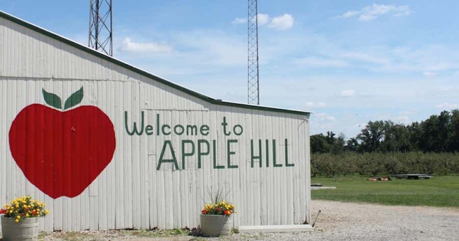 Apple Hill Orchards, Mansfield Roadtrippers
