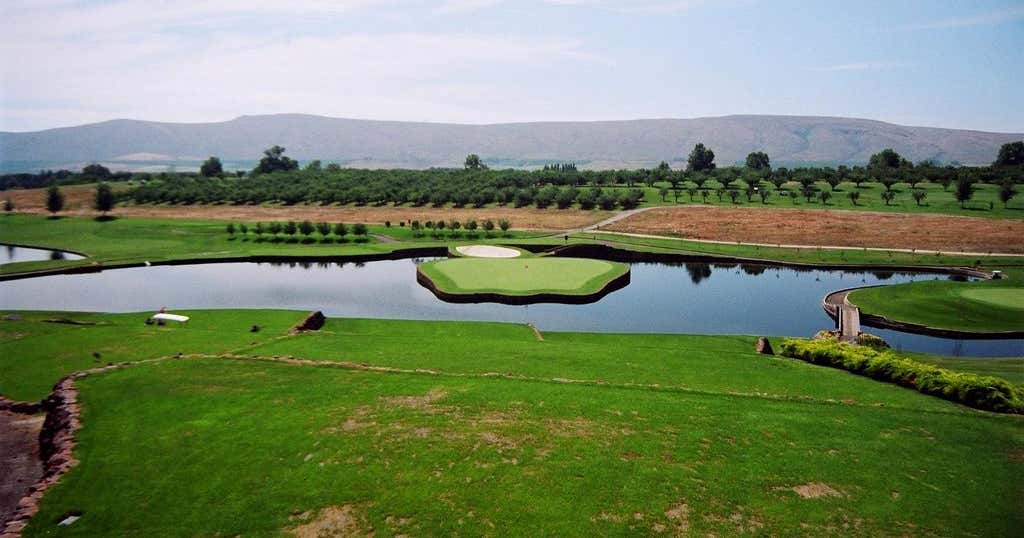 Apple Tree Resort, Yakima Roadtrippers