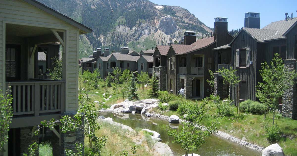 Snowcreek Resort, Mammoth Lakes Roadtrippers