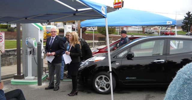 Grants Pass Chamber of Commerce Electric Vehicle Fast Charging Station