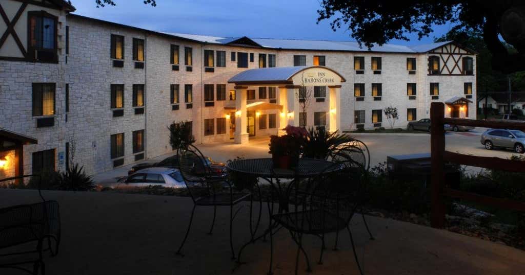 Inn On Barons Creek, Fredericksburg Roadtrippers