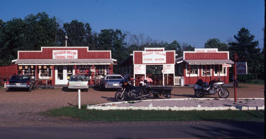 Booger Hollow (abandoned), Arkansas Roadtrippers