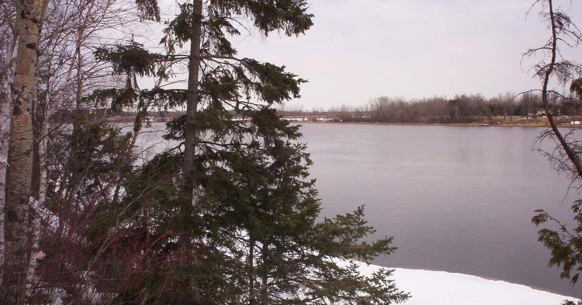 Rainy River Resort, Baudette Roadtrippers