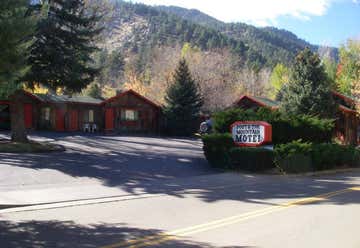 Photo of Foot of The Mountain Motel