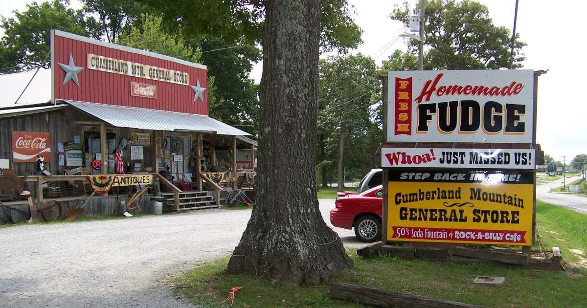 Cumberland Mountain General Store, Clarkrange Roadtrippers