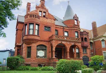 Photo of Schuster Mansion Bed & Breakfast