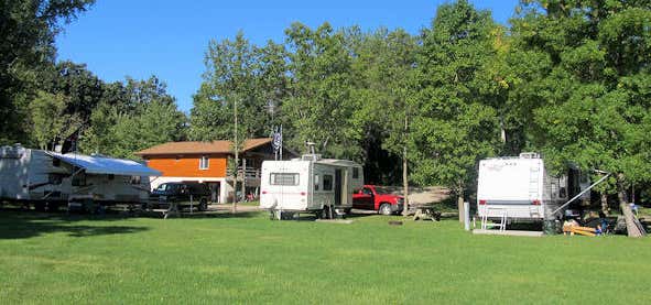 Chimney Rock: Your Kentucky RV Getaway Awaits!