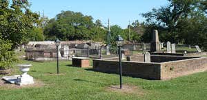 Church Street Graveyard and Boyington Oak