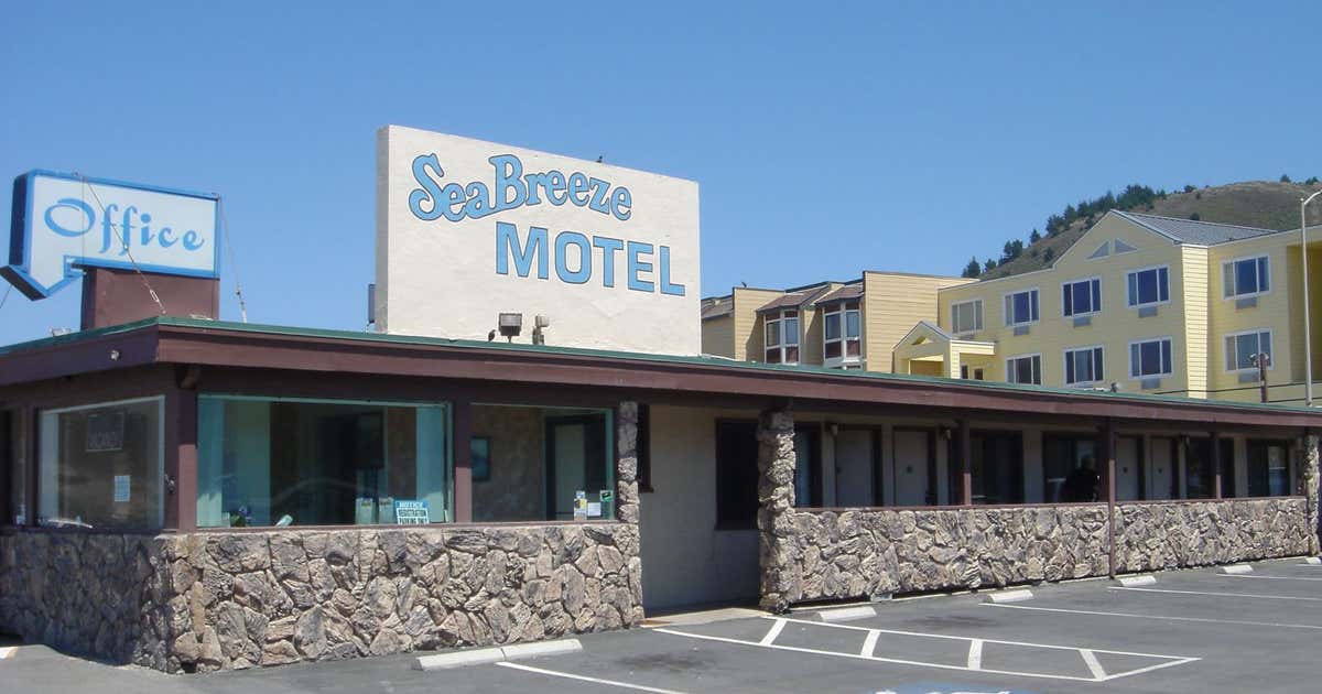 Nick's Rockaway, Pacifica Roadtrippers