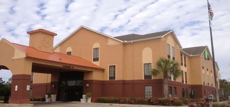 Photo of Holiday Inn Express & Suites Milton East I-10, an IHG Hotel
