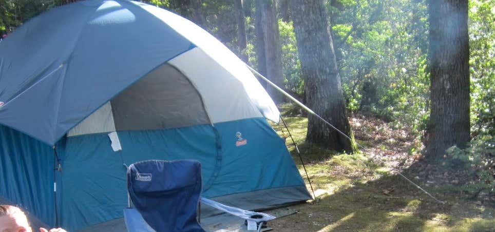 Escape to Nature's Embrace at Del-Aire Campground: Your Connecticut Getaway Awaits