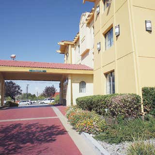 La Quinta Inn & Suites by Wyndham Albuquerque West