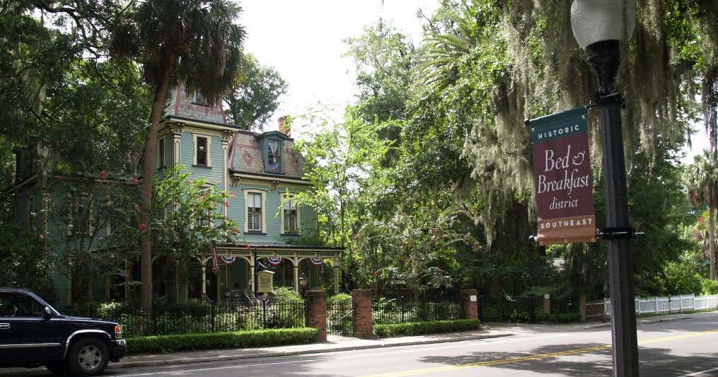 Gainesville's Magnolia Plantation Bed & Breakfast Inn and Cottages