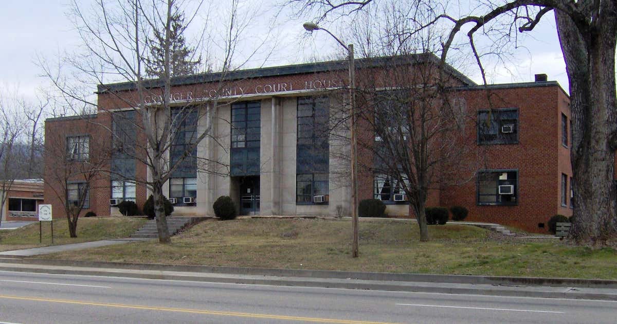 Grainger County Courthouse, Rutledge Roadtrippers