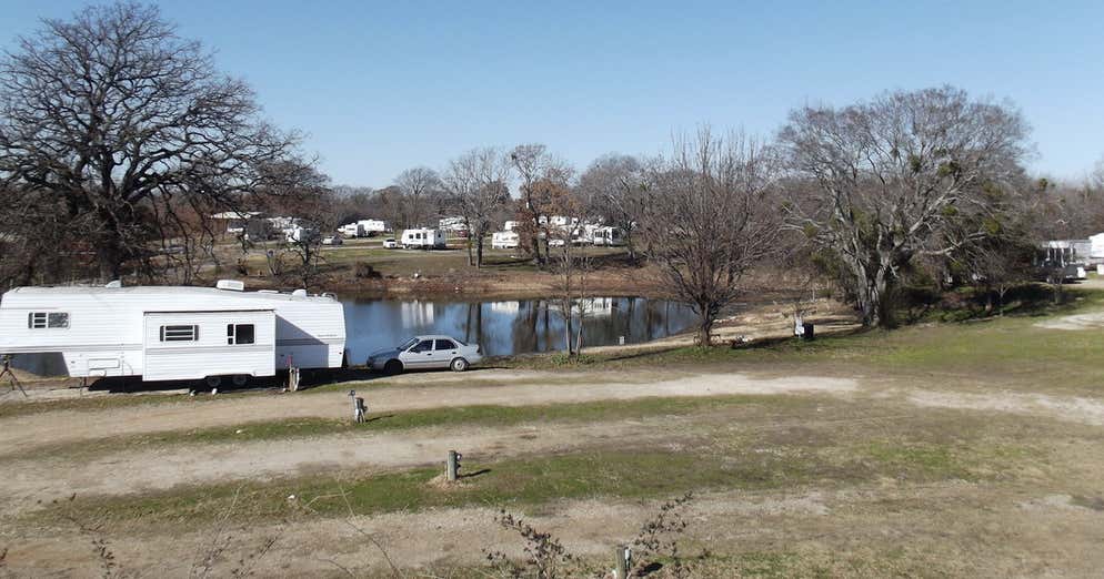 Shady Lake RV Park, Sulphur Springs Roadtrippers