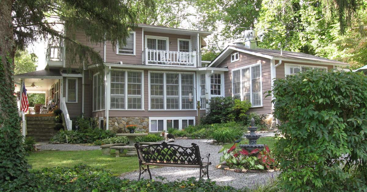 Folkestone Inn, Bryson City Roadtrippers